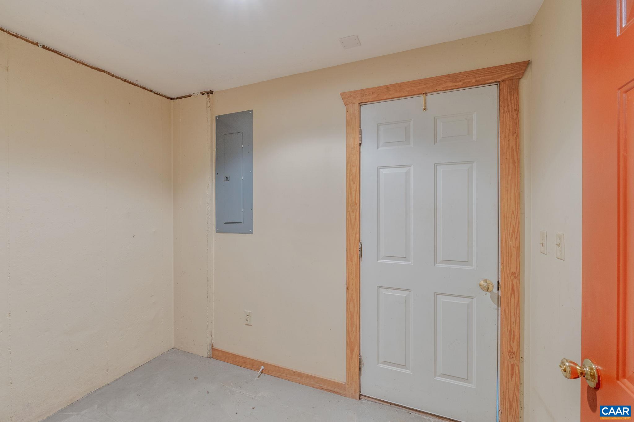 6975 ROCKFISH RIVER RD