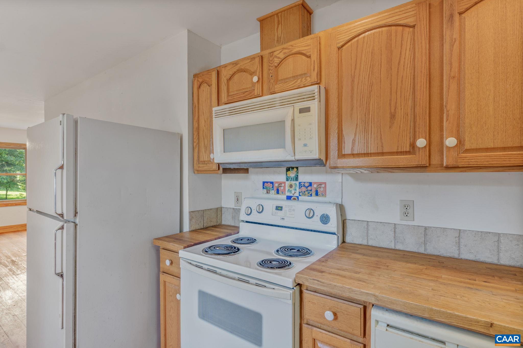 6975 ROCKFISH RIVER RD