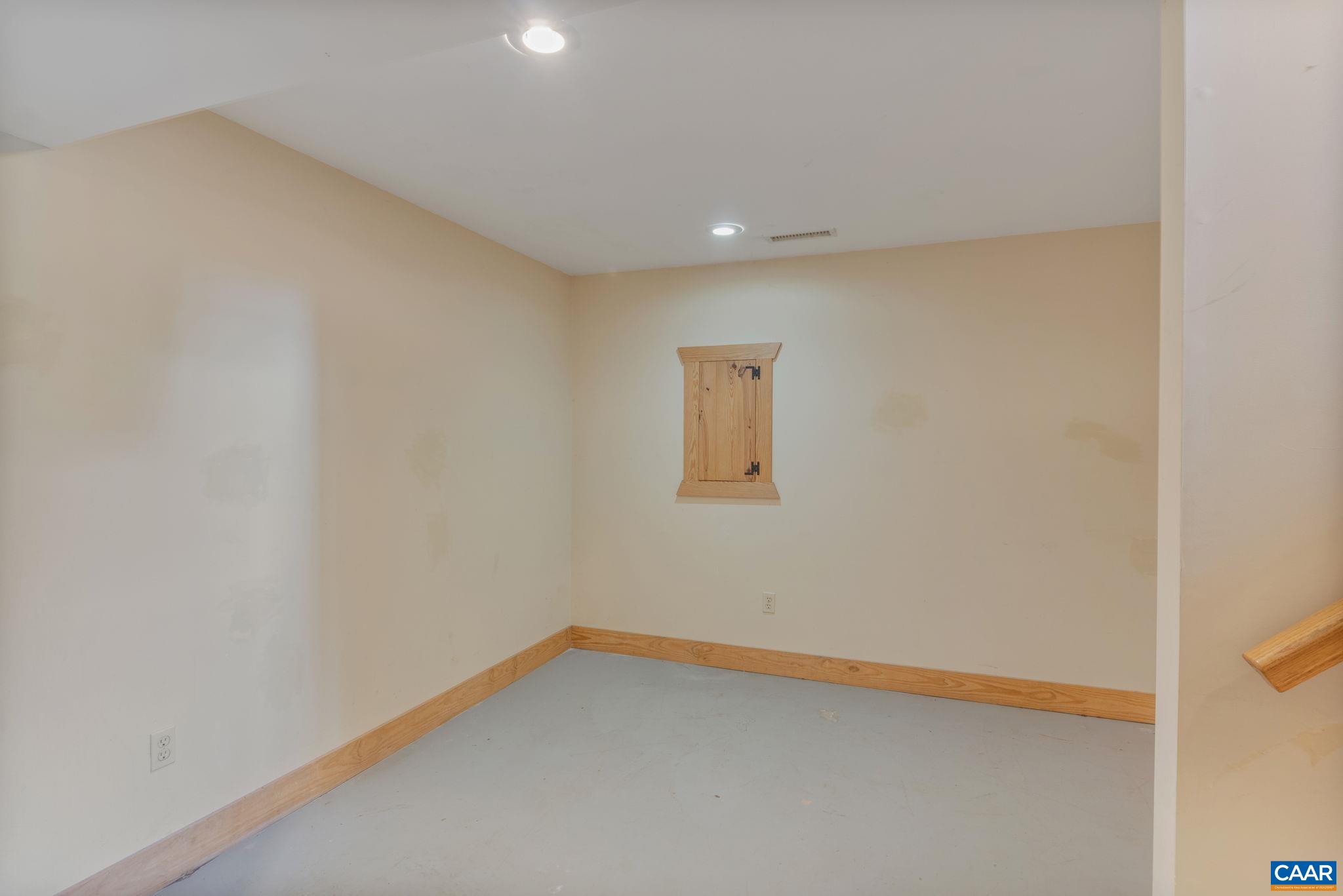 6975 ROCKFISH RIVER RD