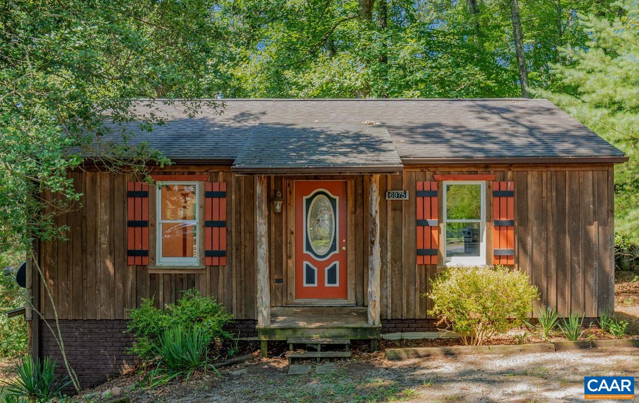 6975 ROCKFISH RIVER RD