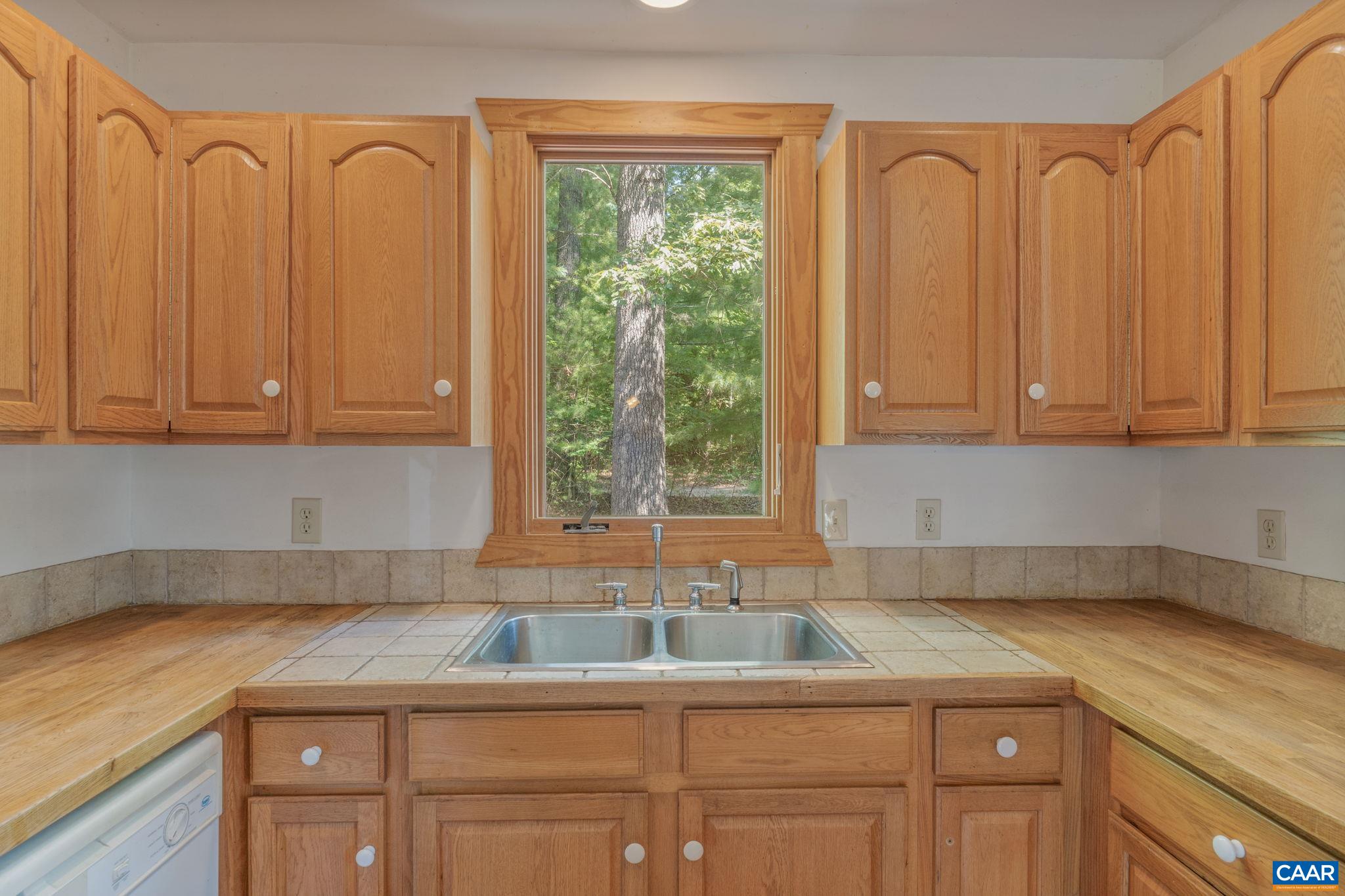 6975 ROCKFISH RIVER RD