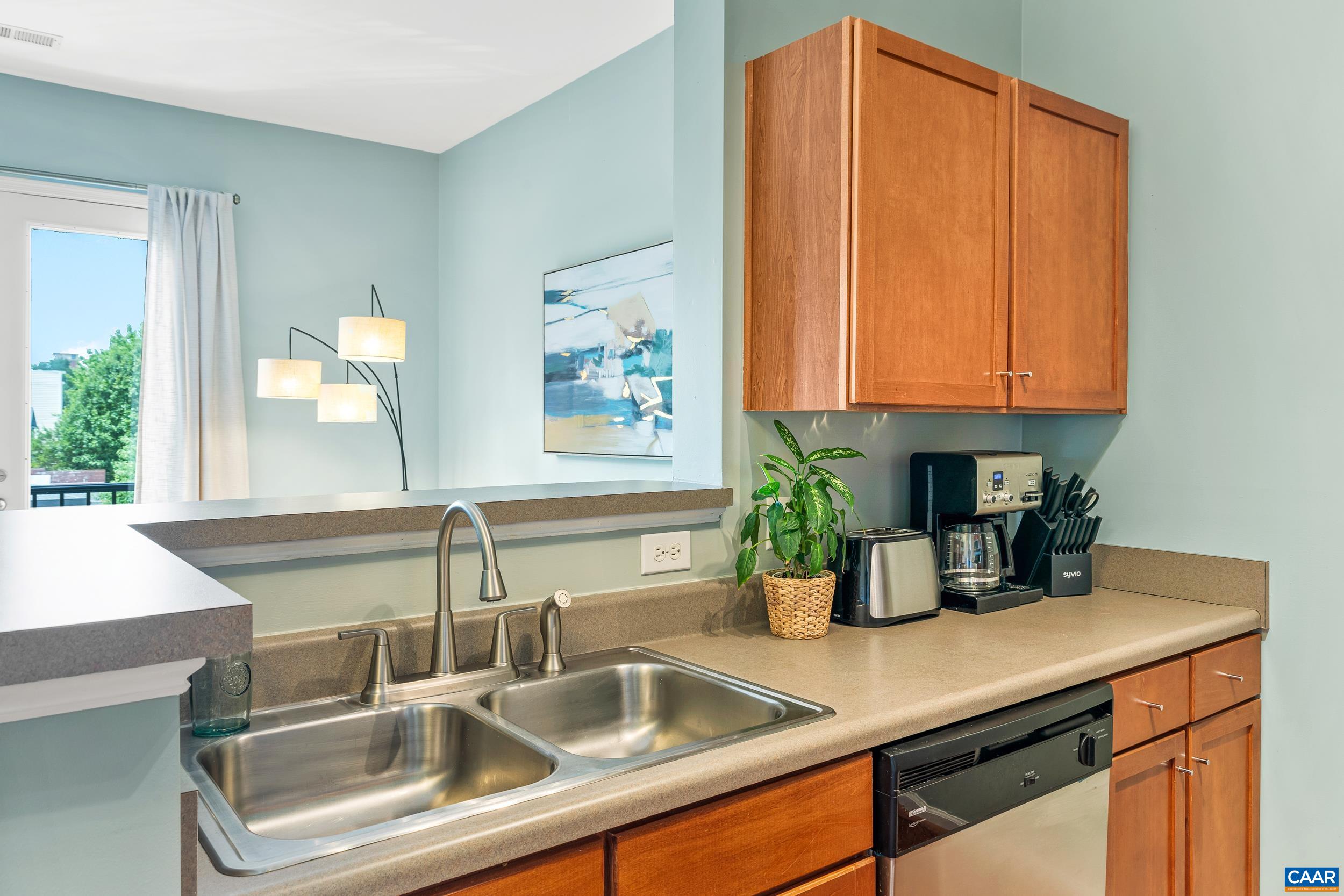 770 WALKER SQ Unit: 4A