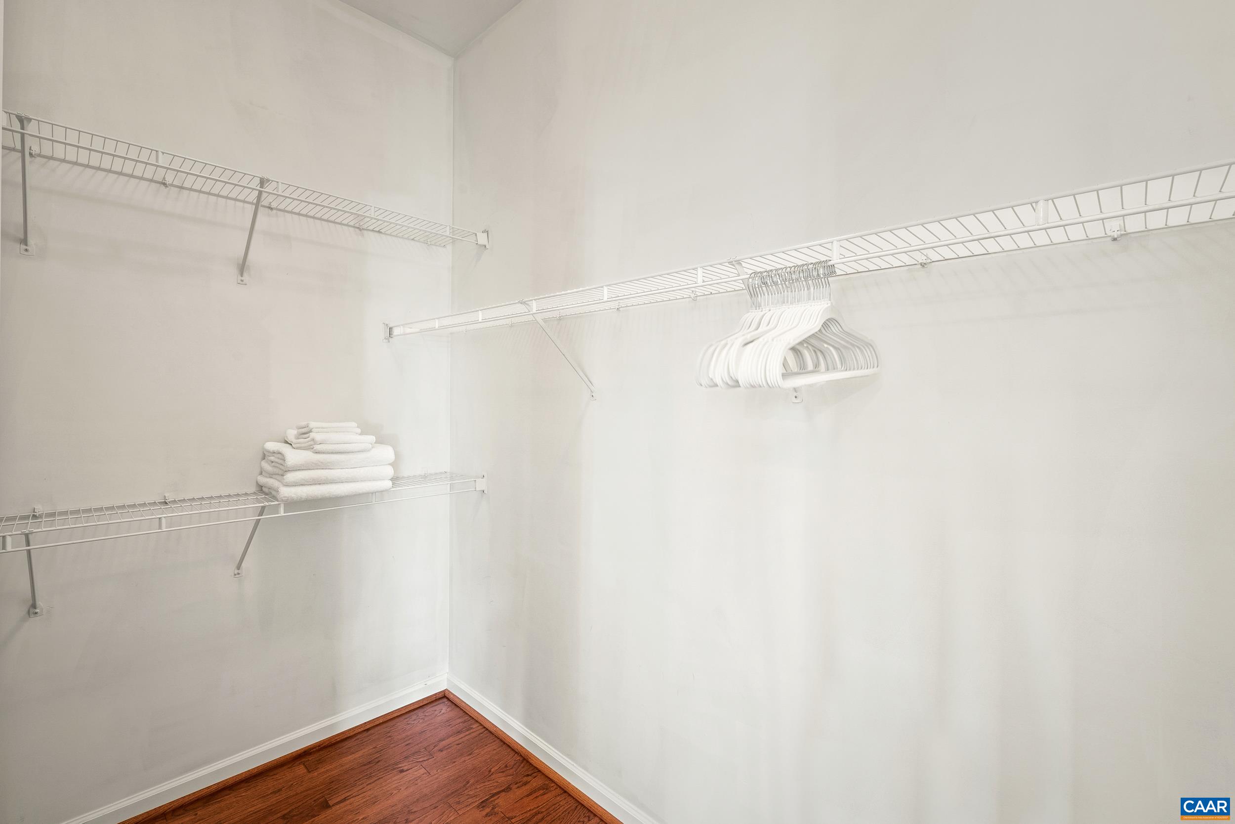 770 WALKER SQ Unit: 4A