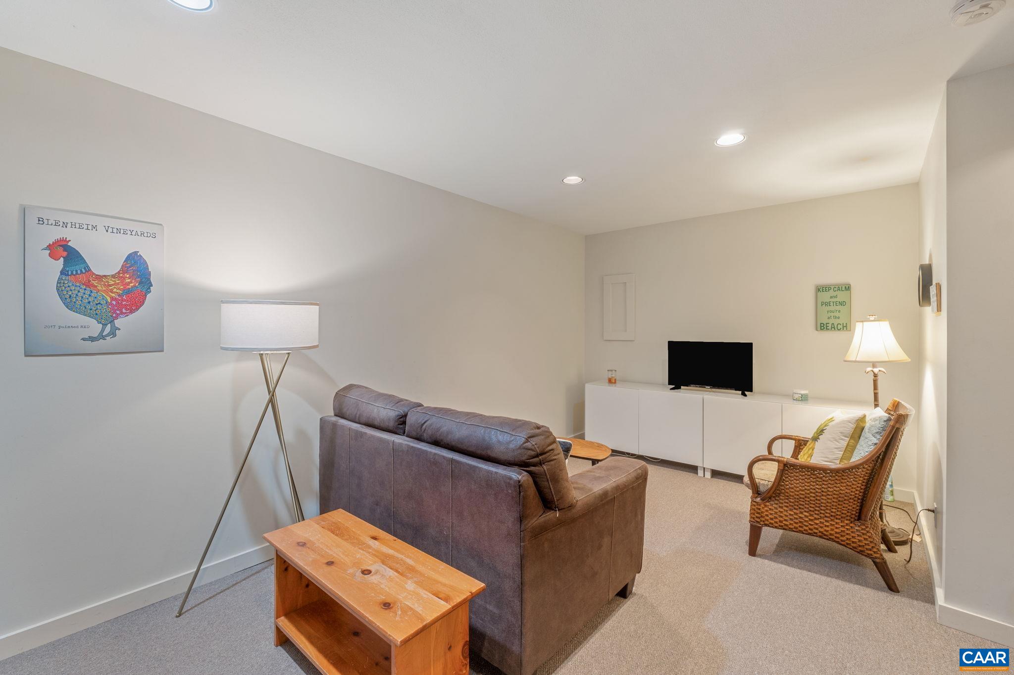 1113 RAINTREE DR