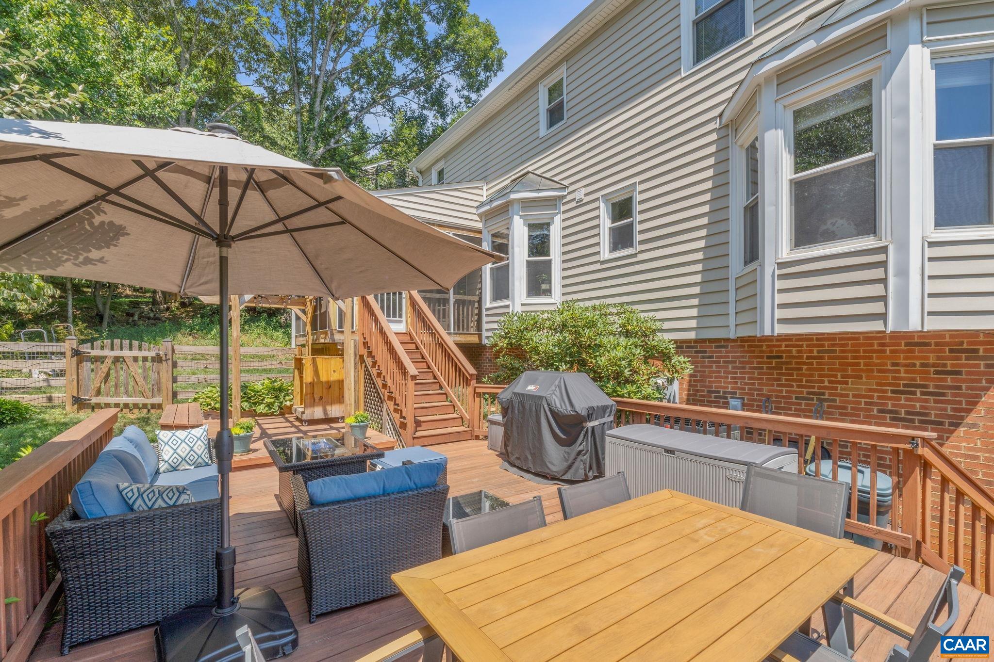 1113 RAINTREE DR