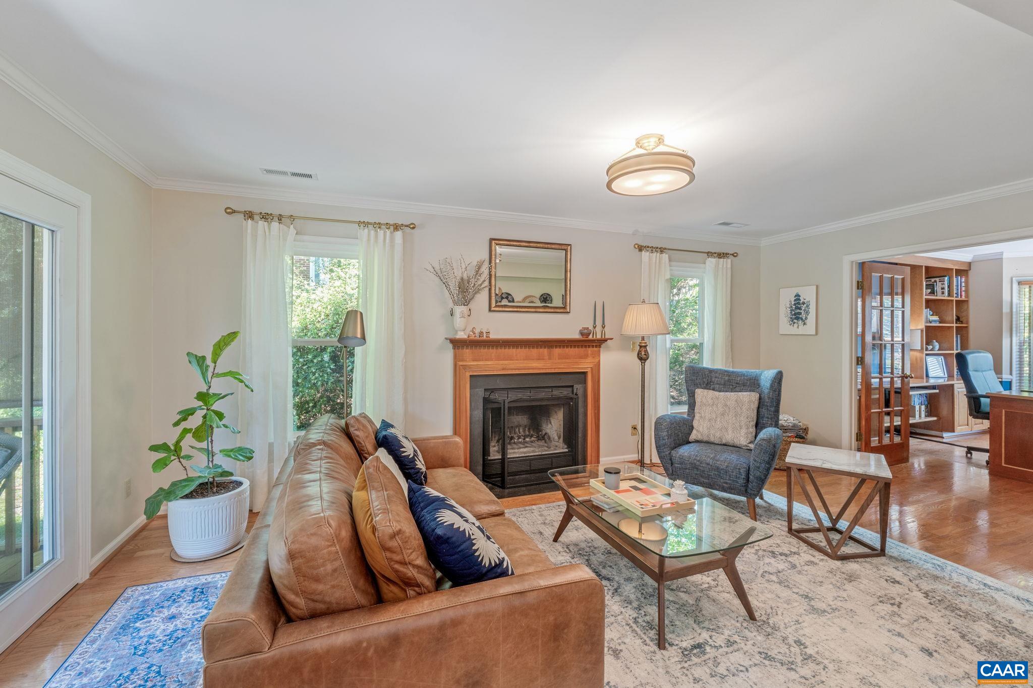 1113 RAINTREE DR