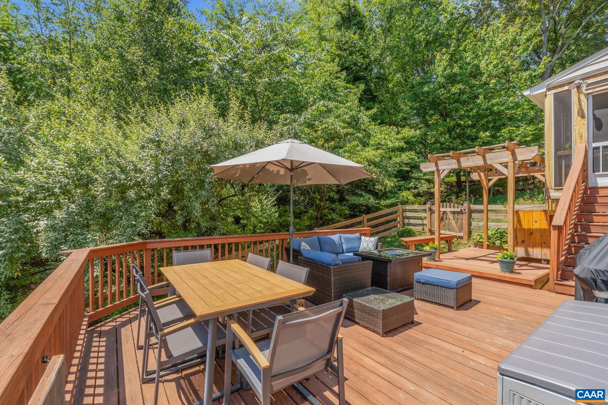 1113 RAINTREE DR