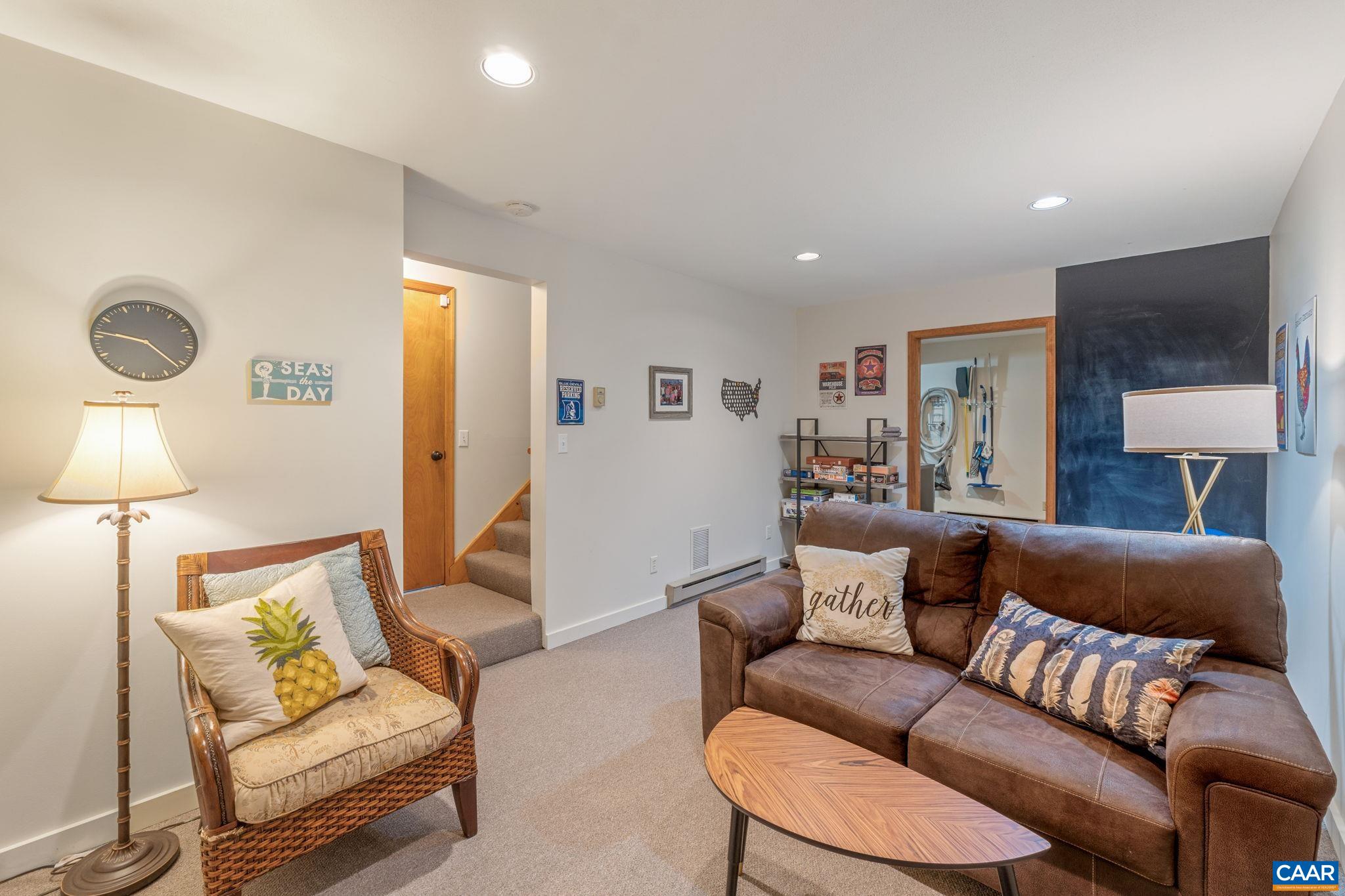1113 RAINTREE DR