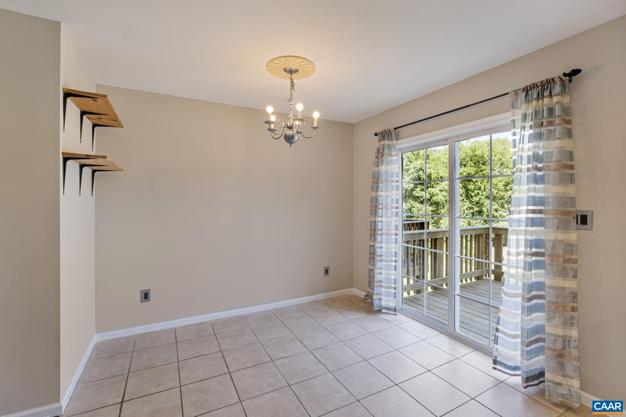 104 GREENWICH CT