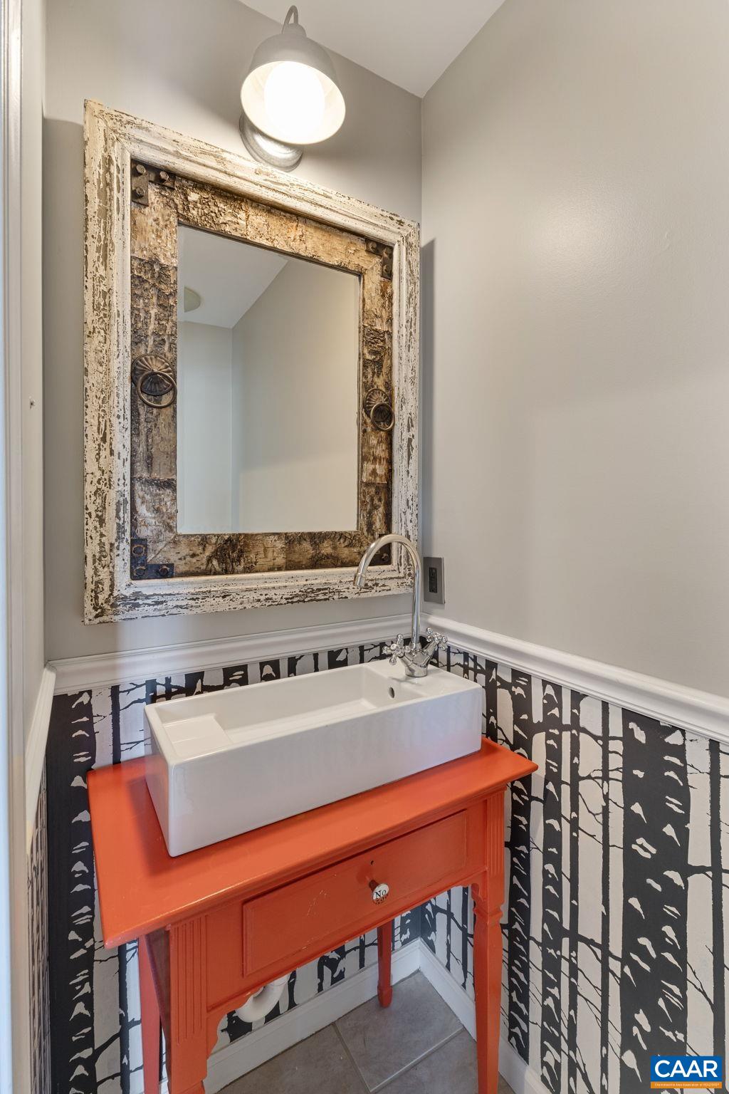 104 GREENWICH CT