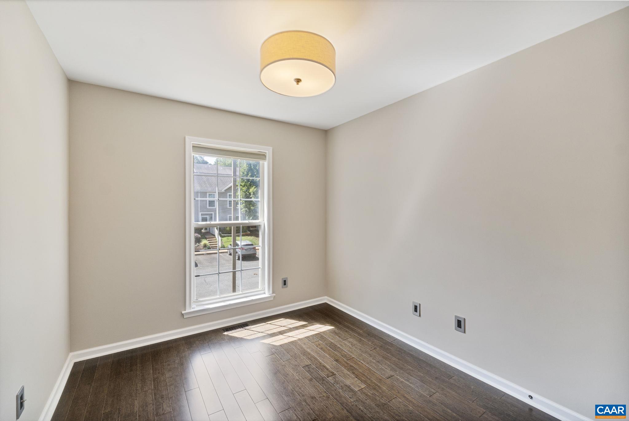 104 GREENWICH CT