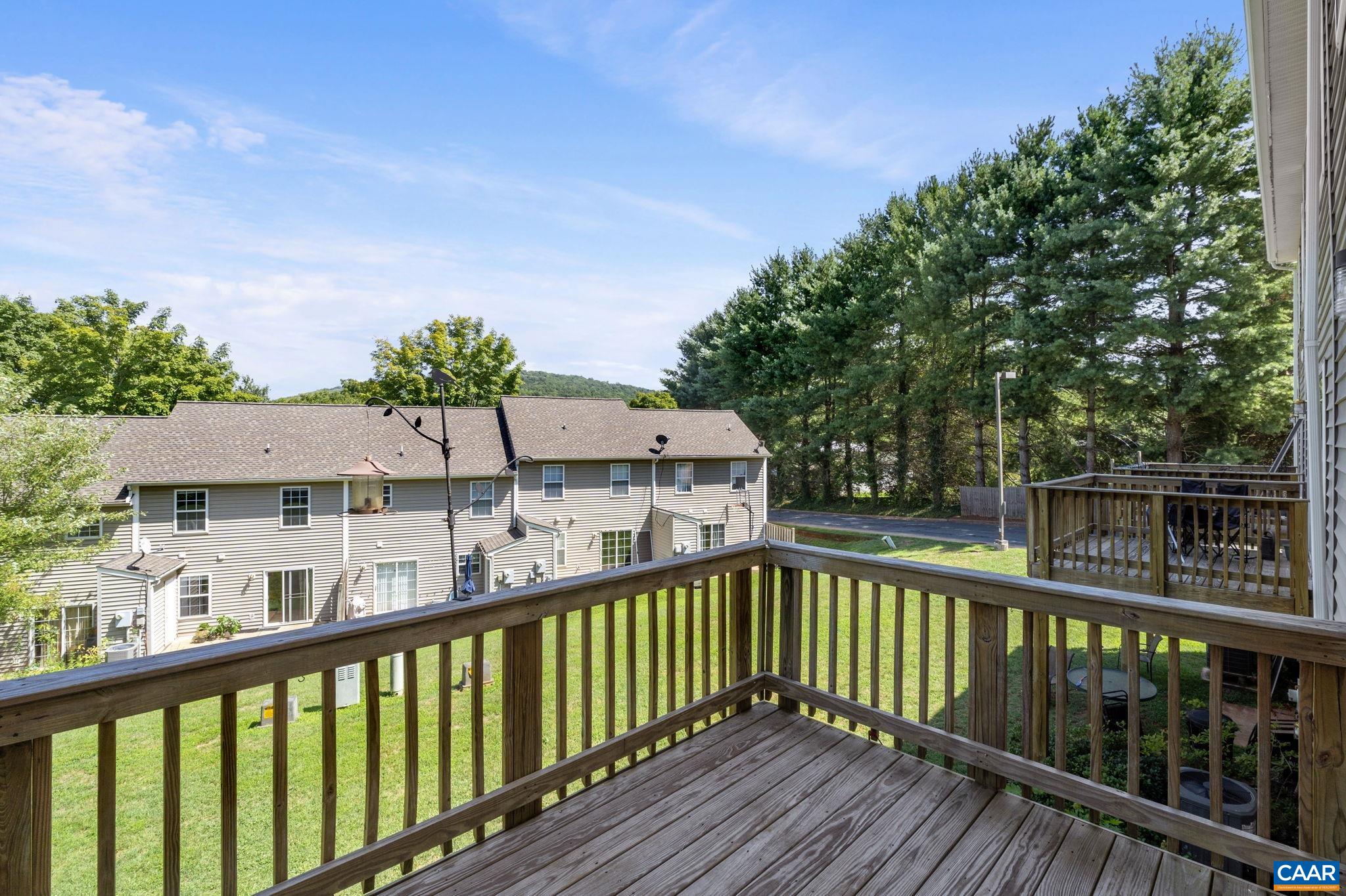 104 GREENWICH CT