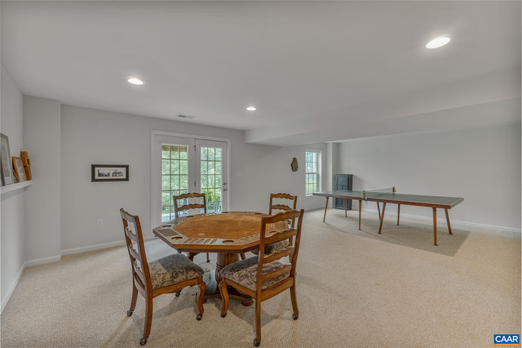 1389 DELPHI LN
