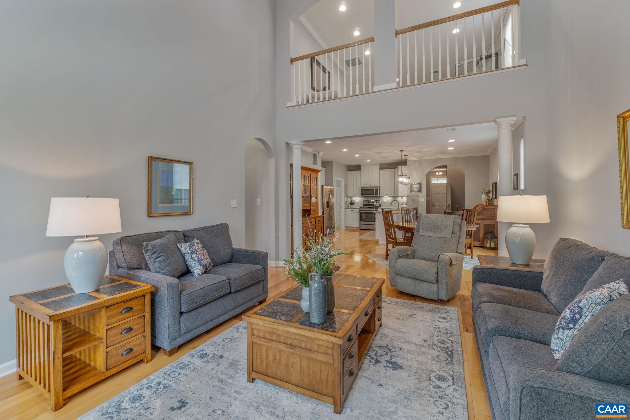 1389 DELPHI LN