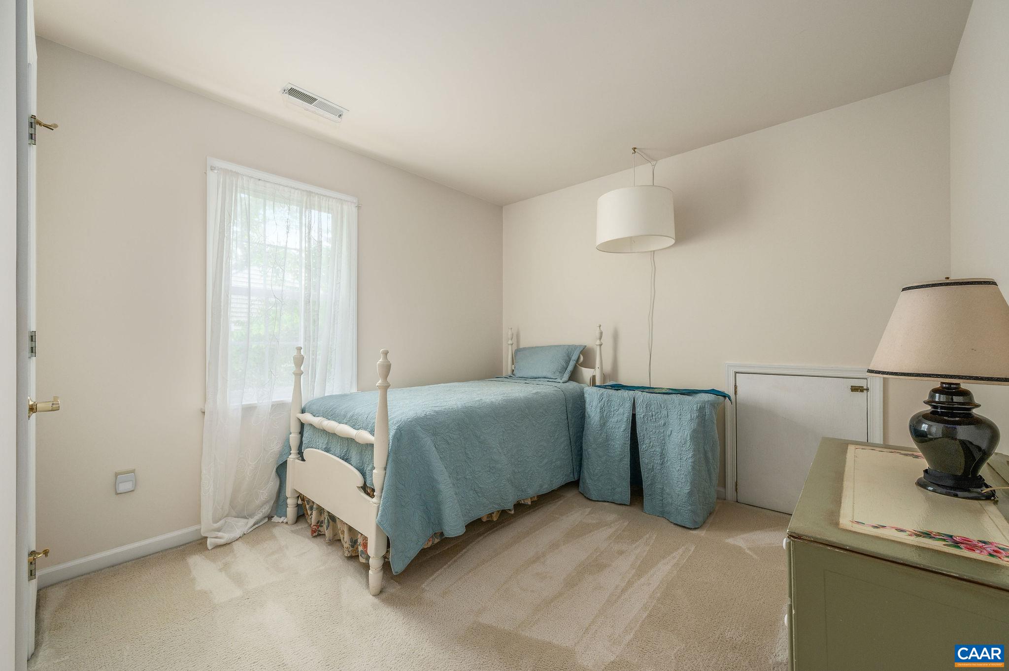 1330 MOSBY RCH