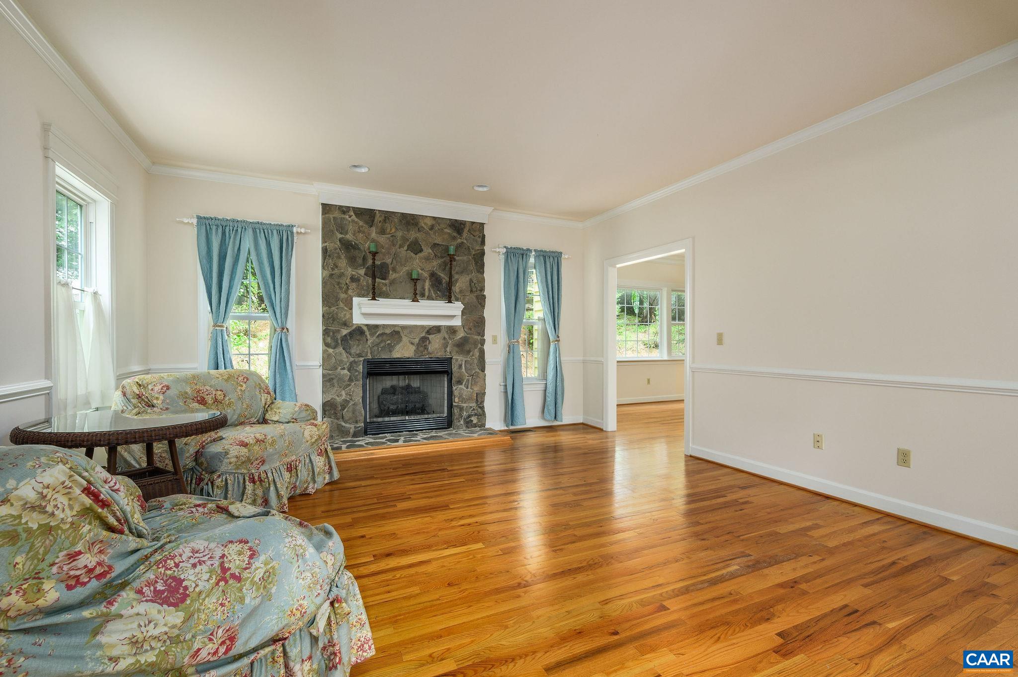 1330 MOSBY RCH