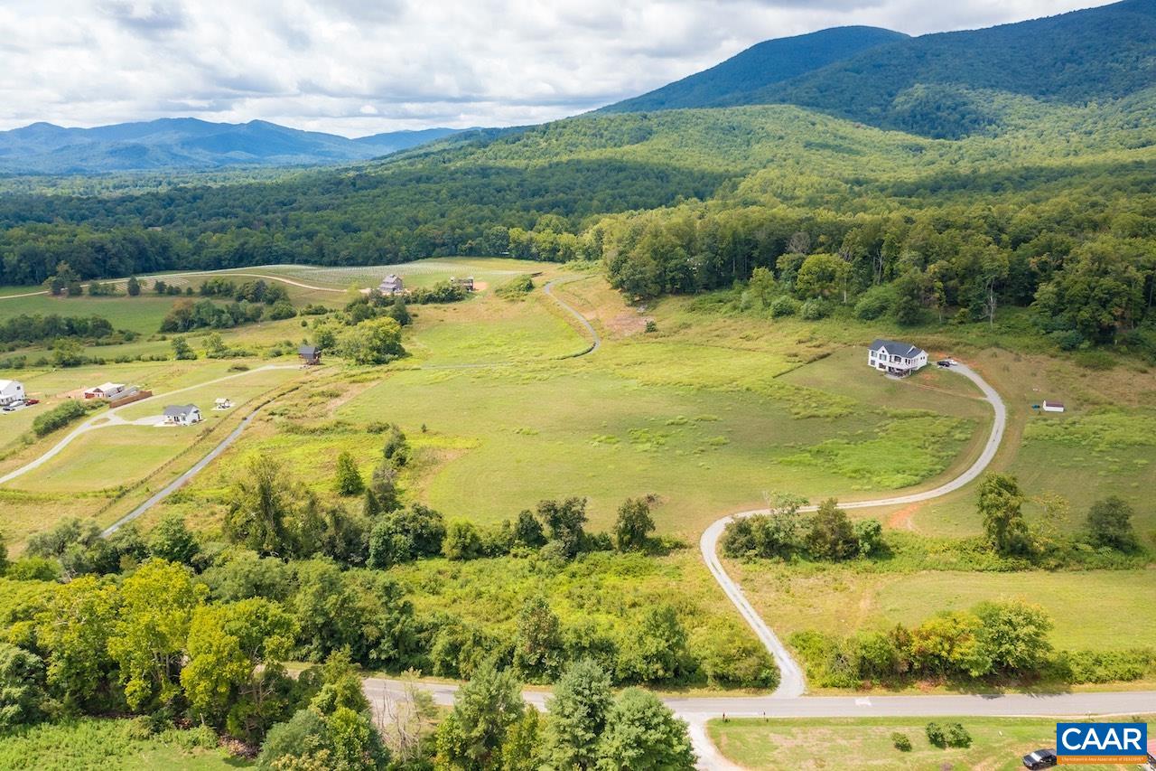 CHAPEL HOLLOW RD Unit: Lot B