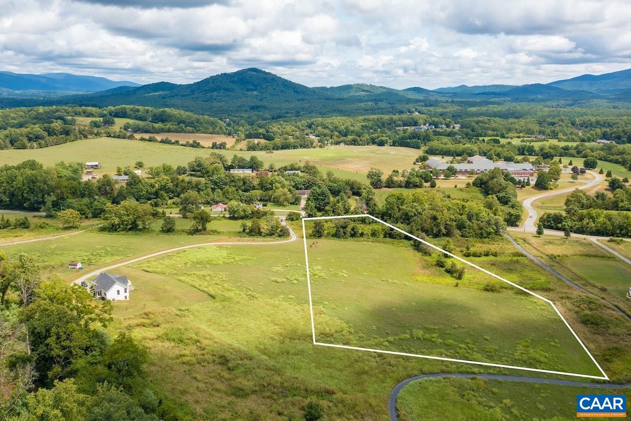 CHAPEL HOLLOW RD Unit: Lot B