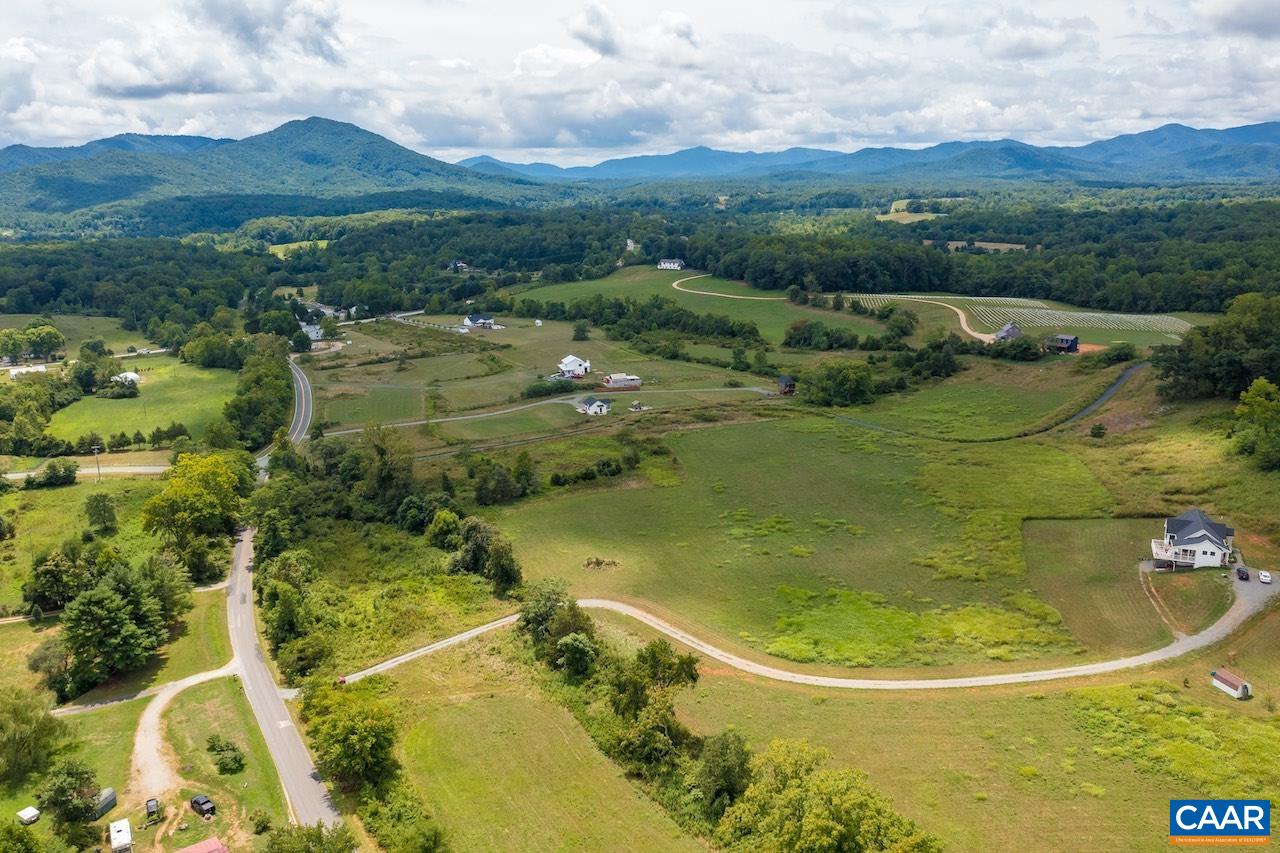 CHAPEL HOLLOW RD Unit: Lot B