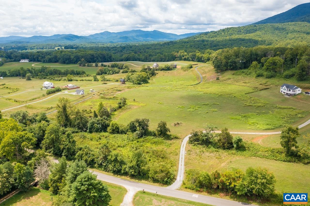 CHAPEL HOLLOW RD Unit: Lot B