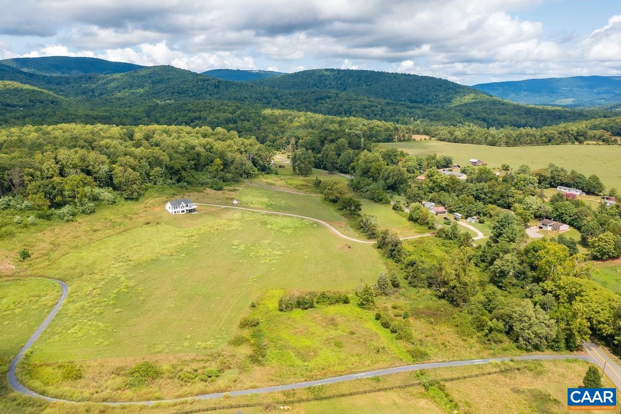 CHAPEL HOLLOW RD Unit: Lot B