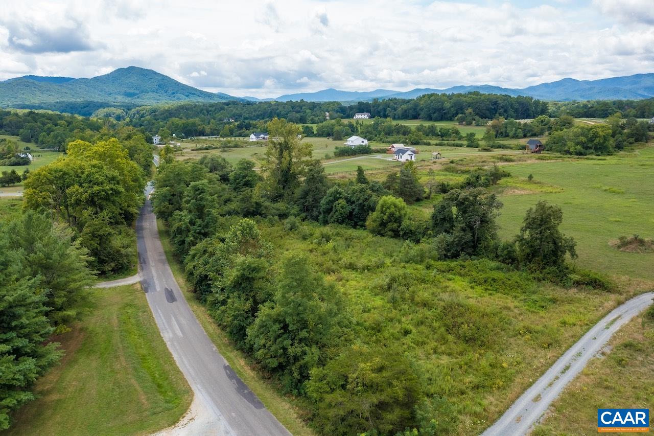 CHAPEL HOLLOW RD Unit: Lot B