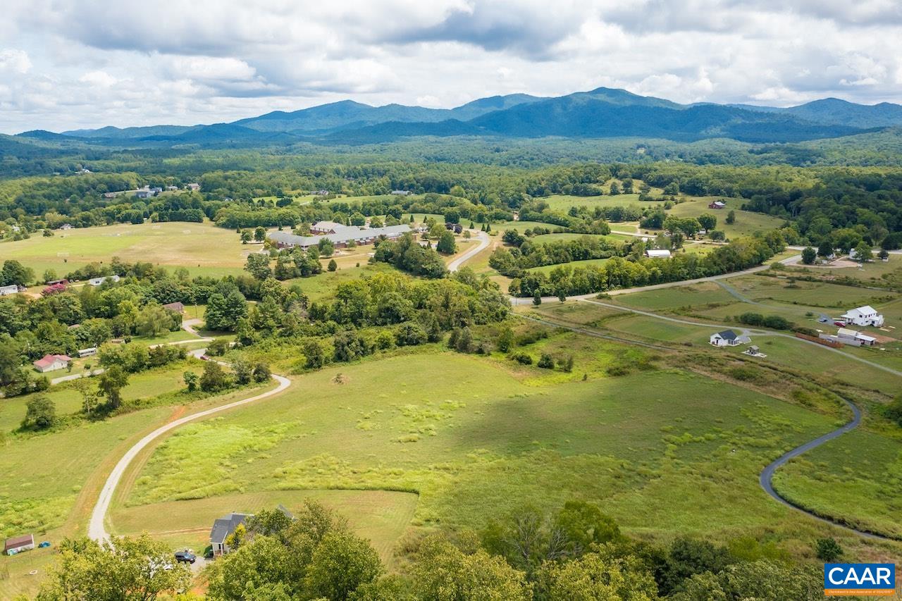 CHAPEL HOLLOW RD Unit: Lot B