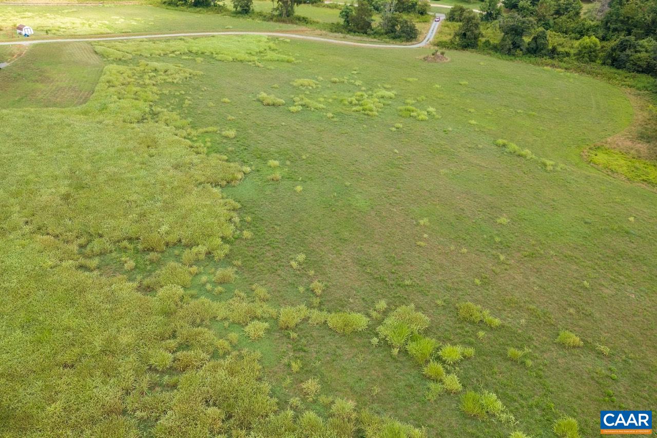 CHAPEL HOLLOW RD Unit: Lot B