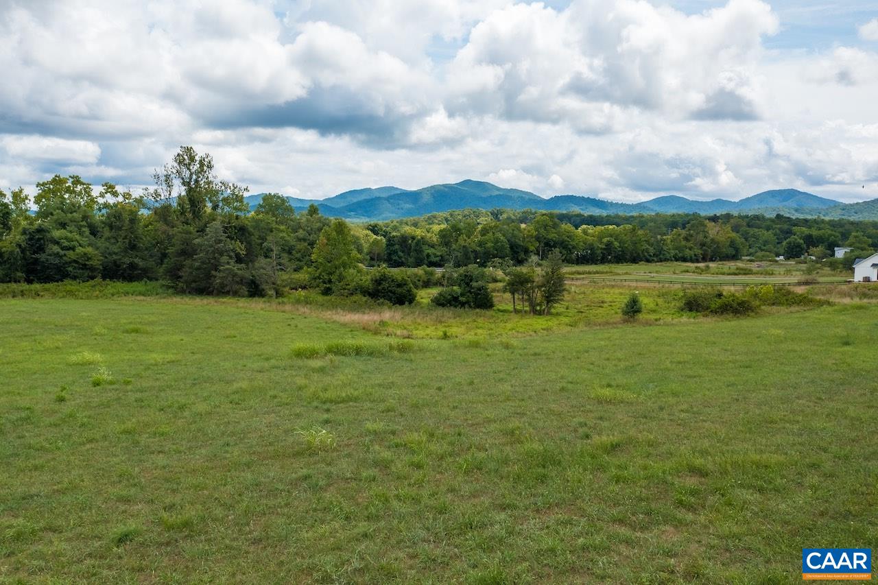 CHAPEL HOLLOW RD Unit: Lot B