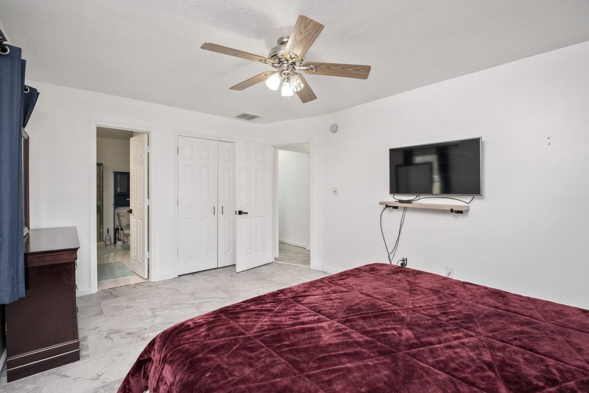 89 BRIDGEPORT DR