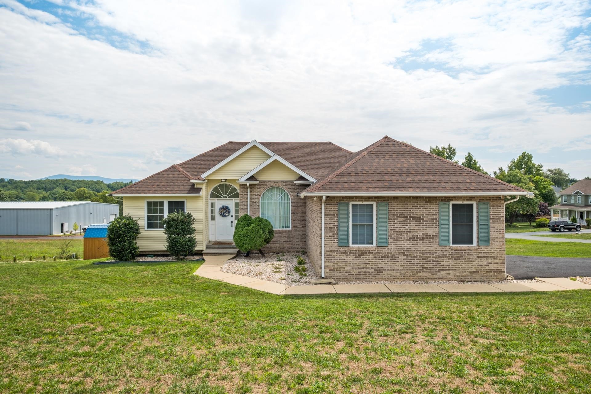 89 BRIDGEPORT DR