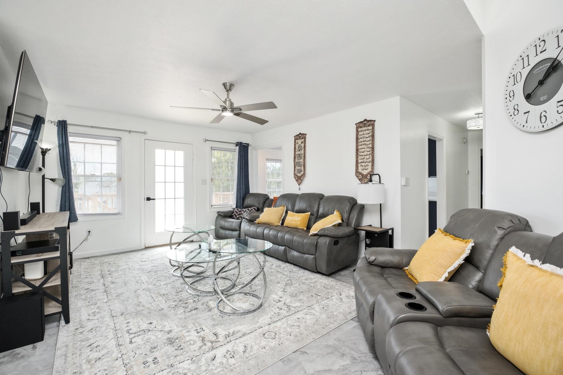 89 BRIDGEPORT DR