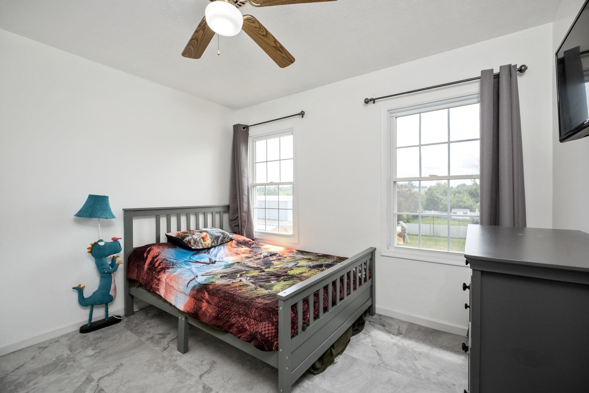 89 BRIDGEPORT DR