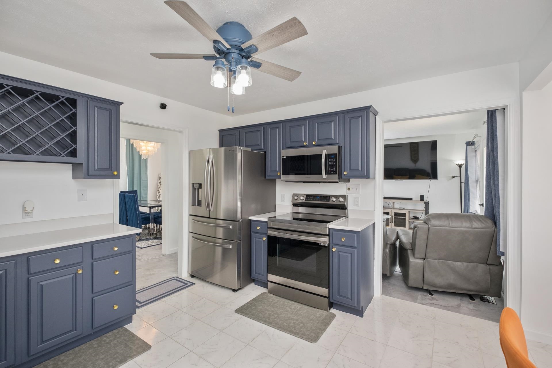 89 BRIDGEPORT DR