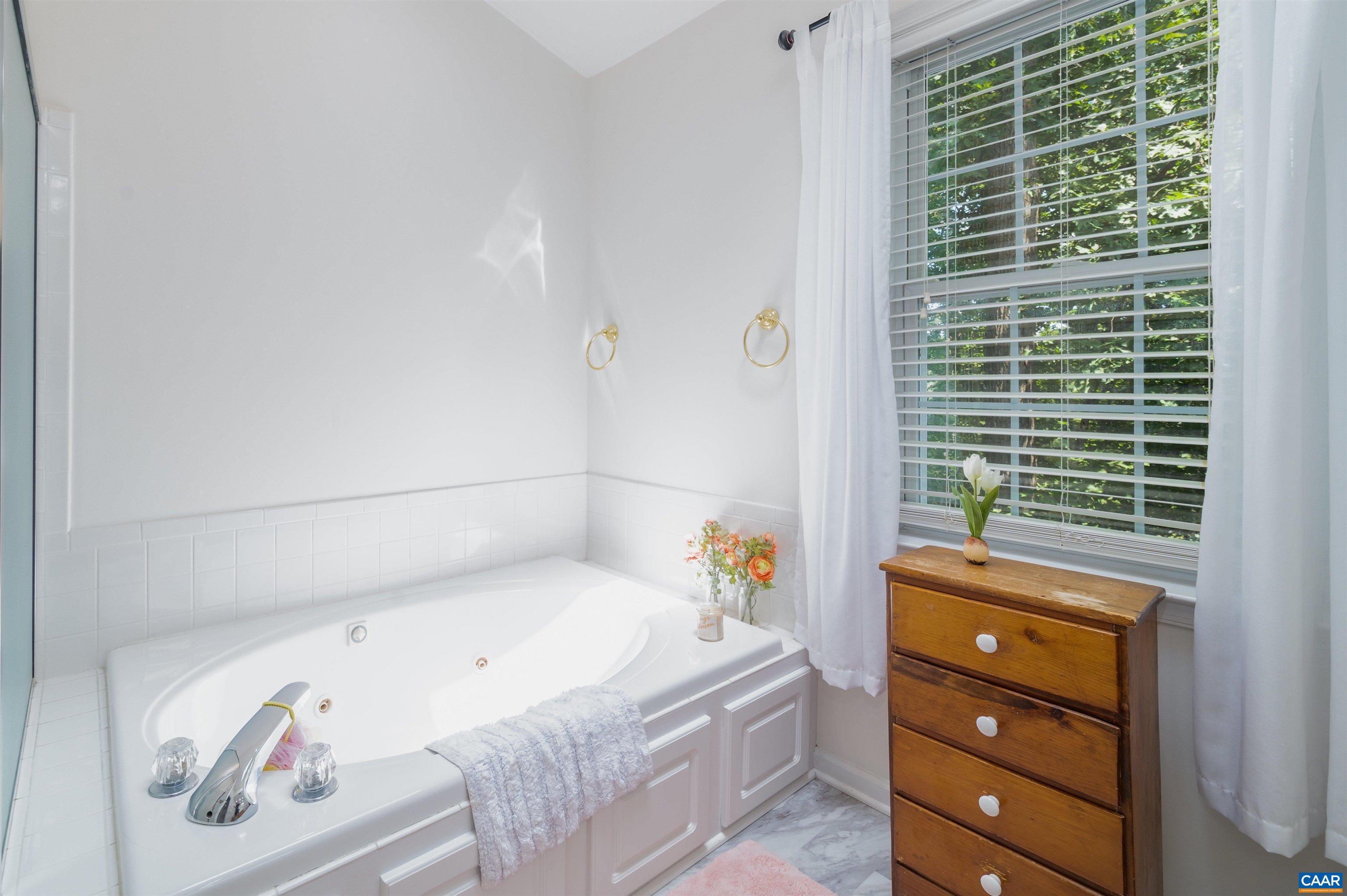 1700 EMPRESS PL