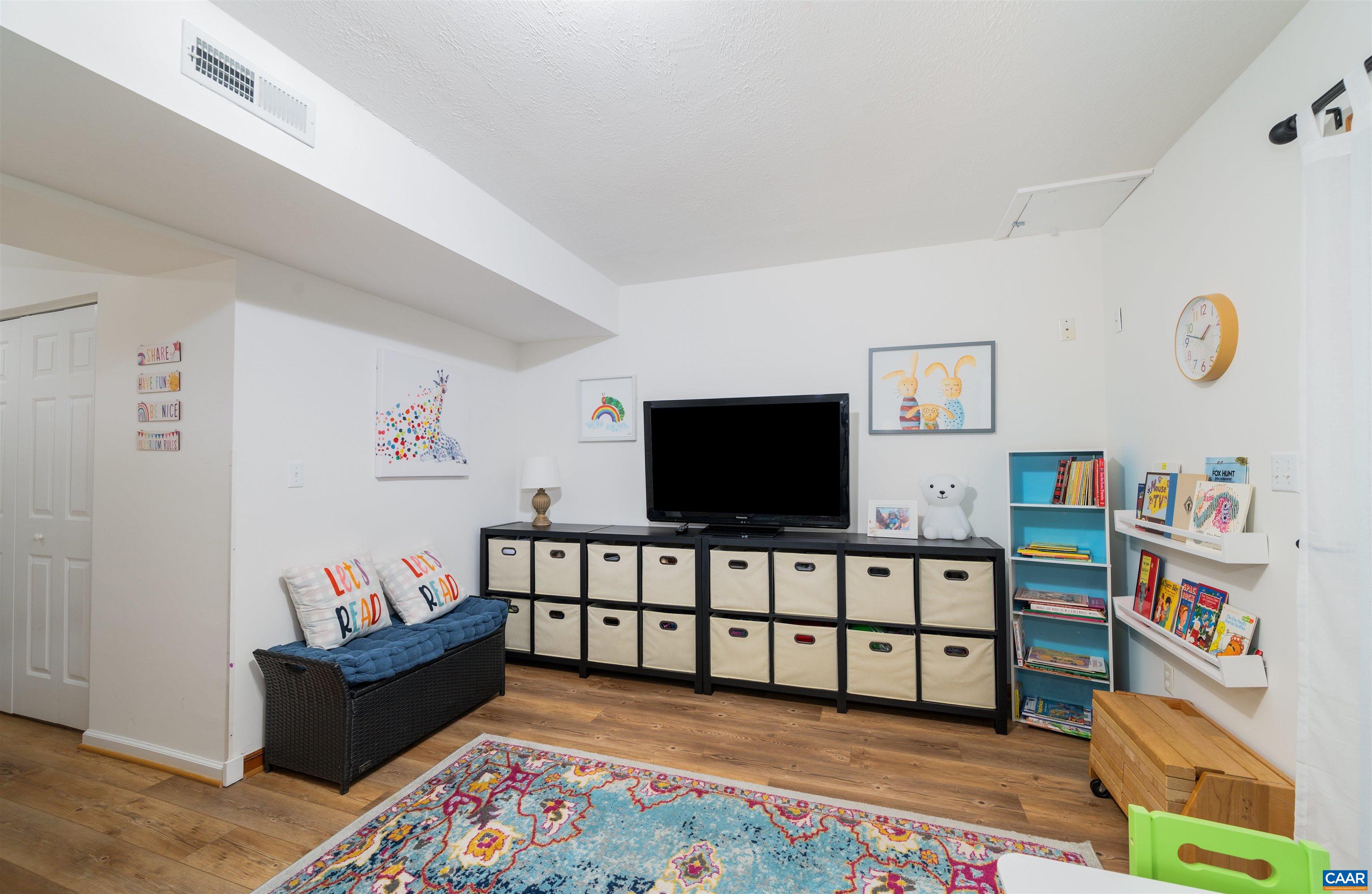 1700 EMPRESS PL