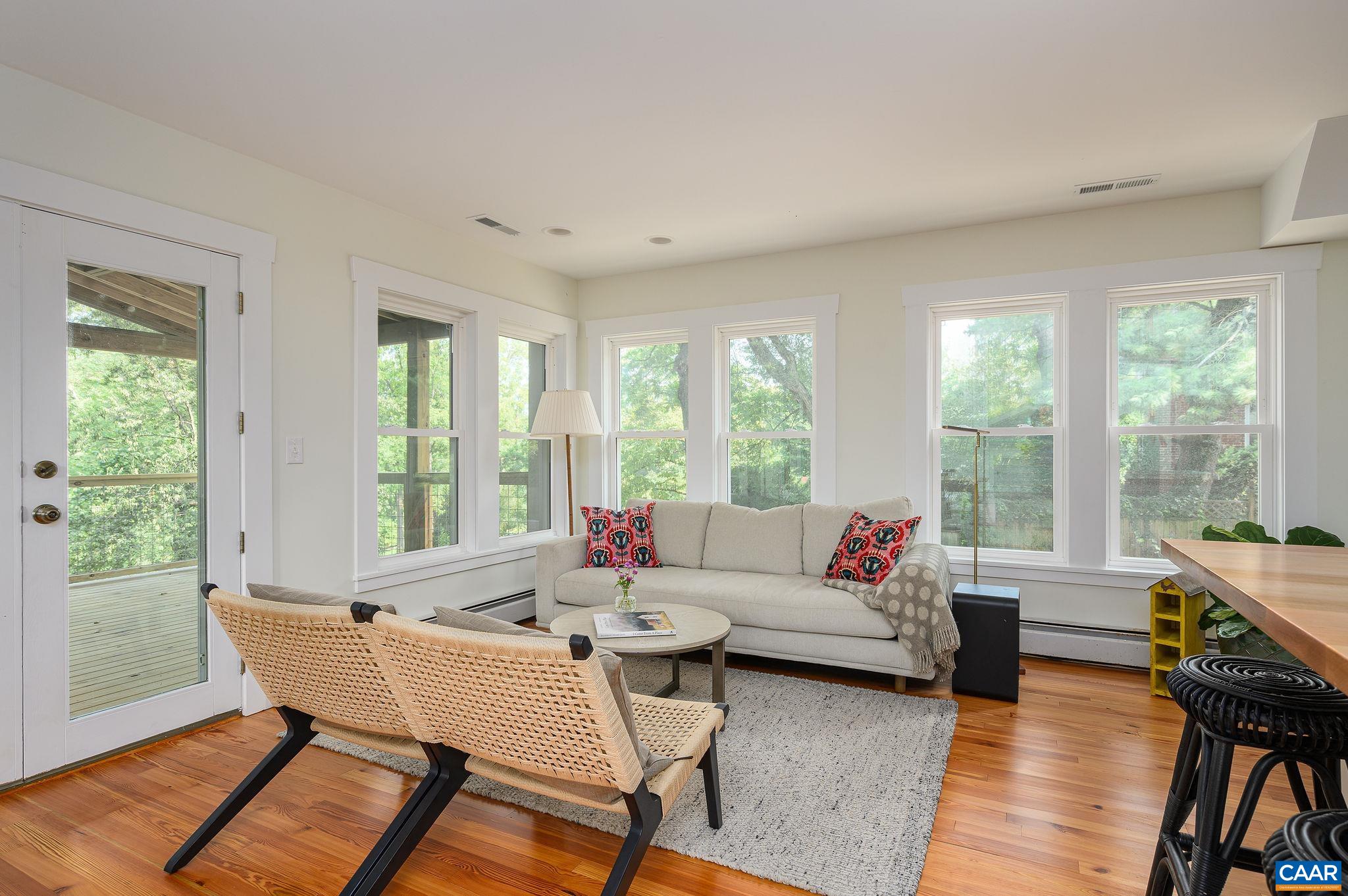 731 LOCUST AVE