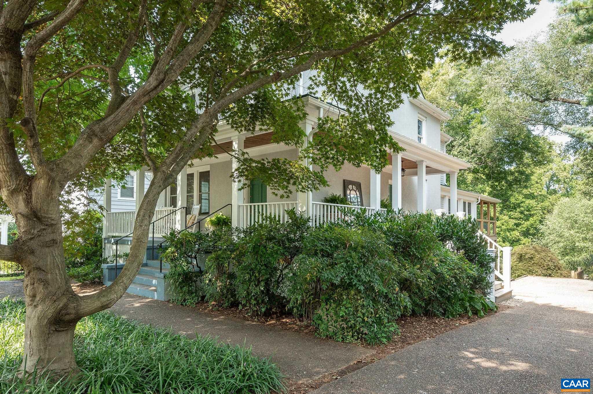 731 LOCUST AVE