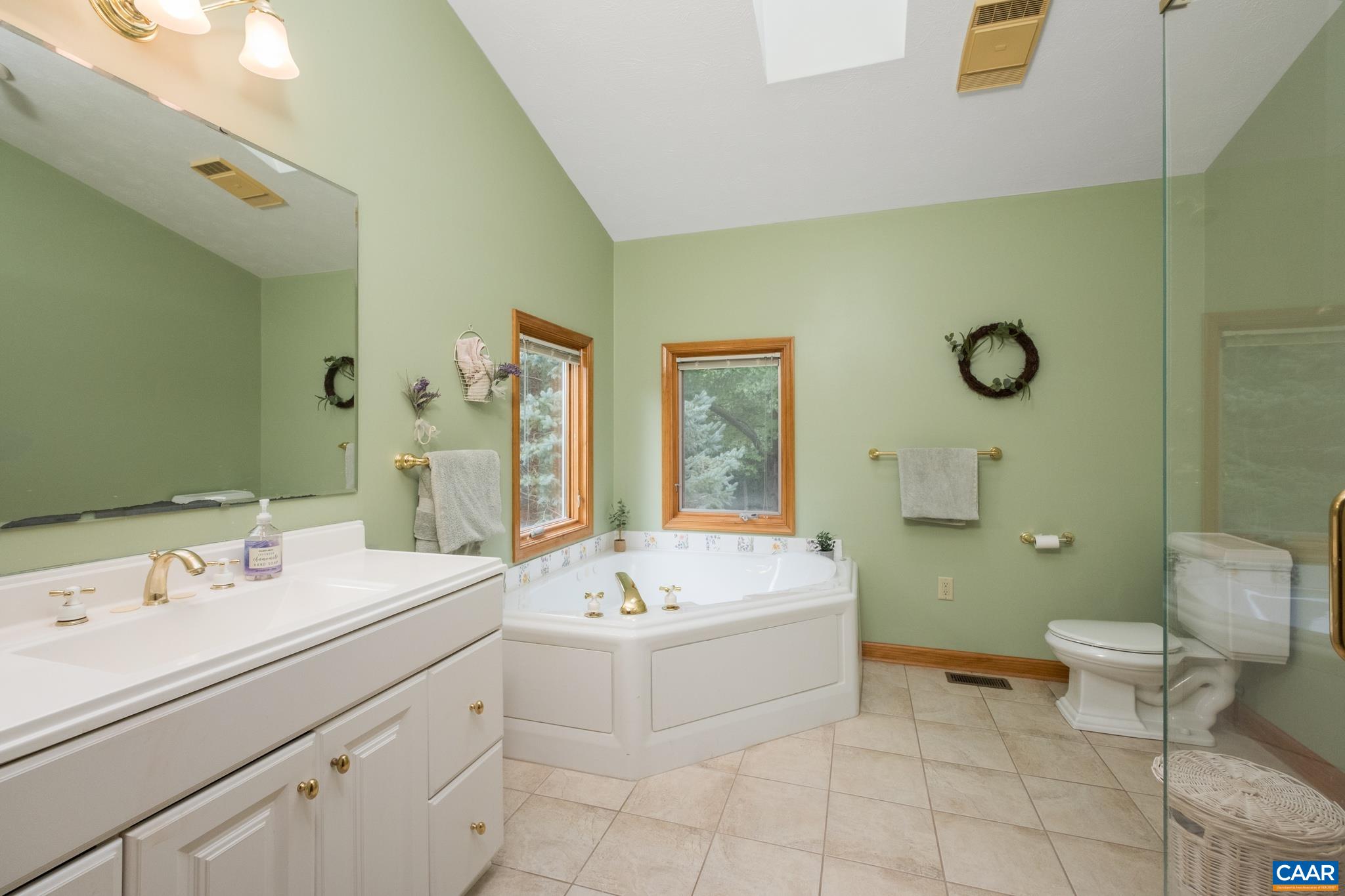 293 CRAWFORDS VIEW RD