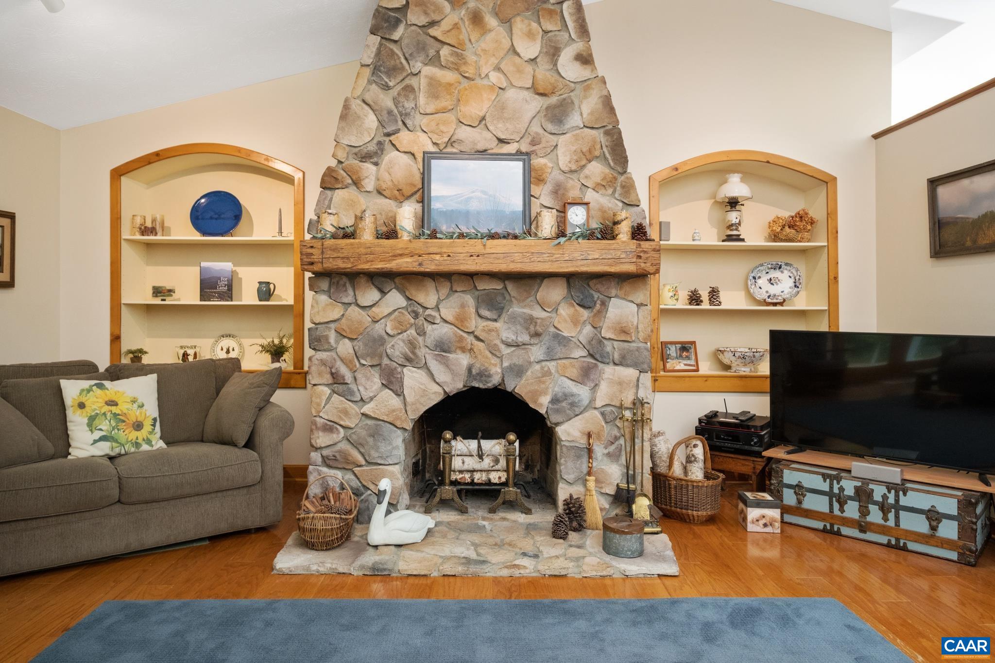 293 CRAWFORDS VIEW RD
