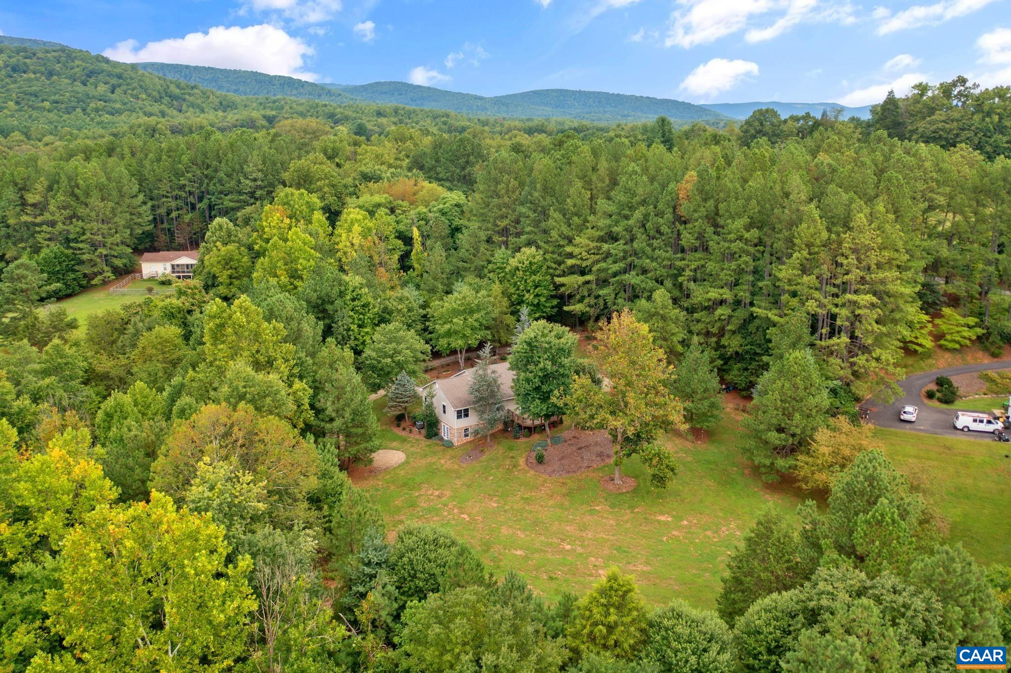 293 CRAWFORDS VIEW RD