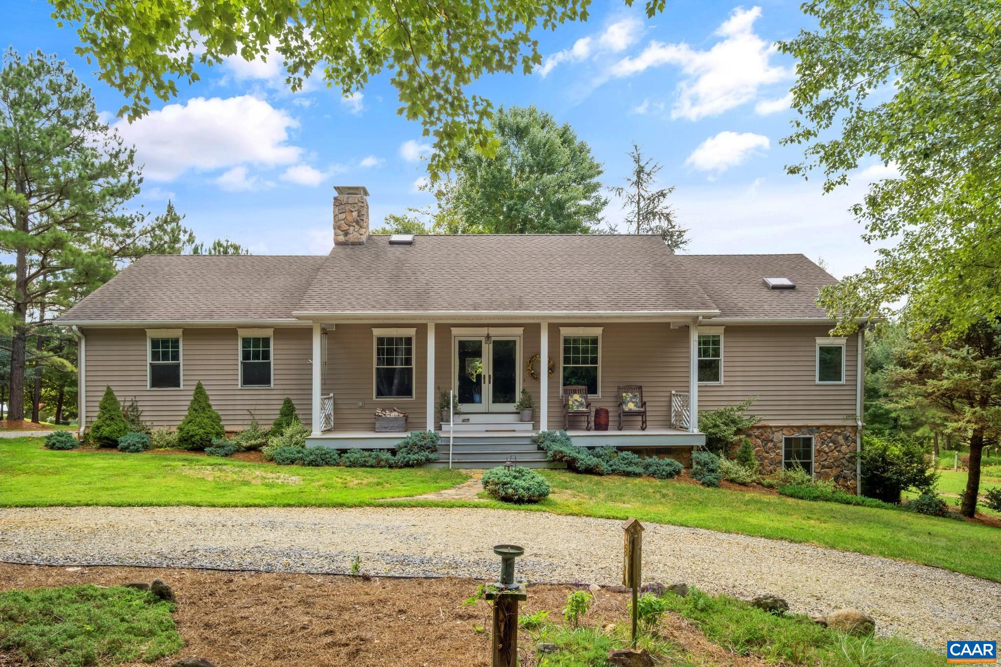 293 CRAWFORDS VIEW RD