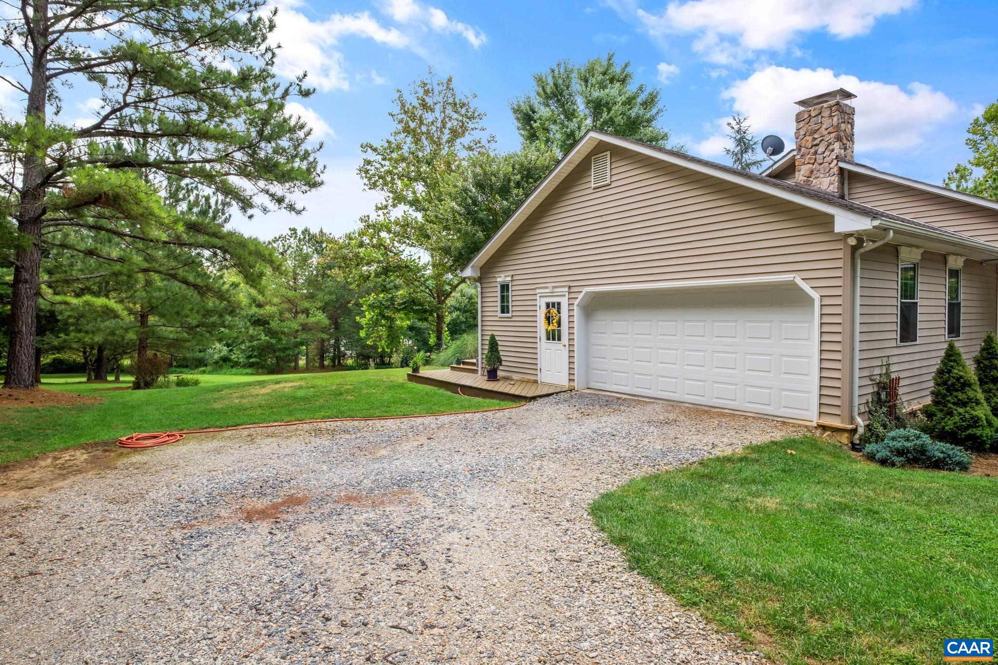 293 CRAWFORDS VIEW RD