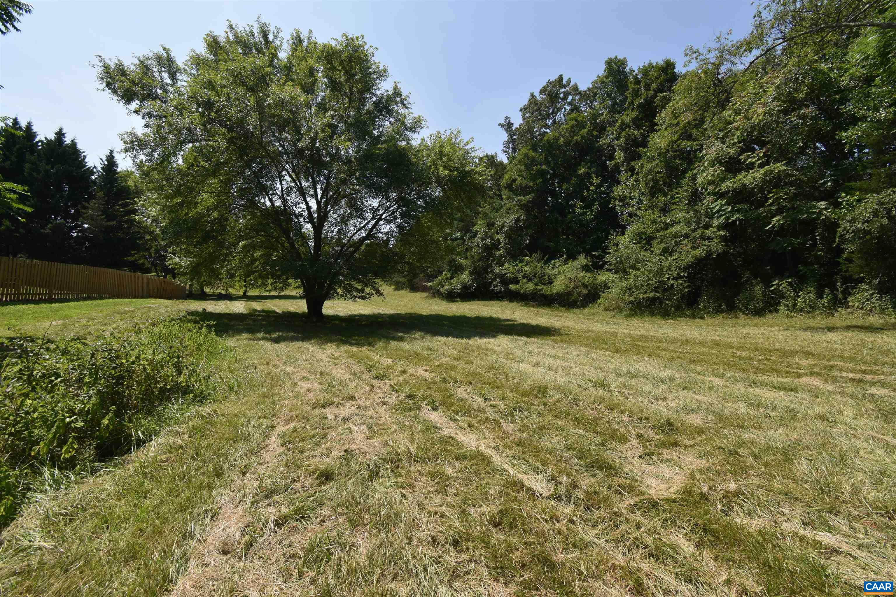 38 LYON LN Unit: 38