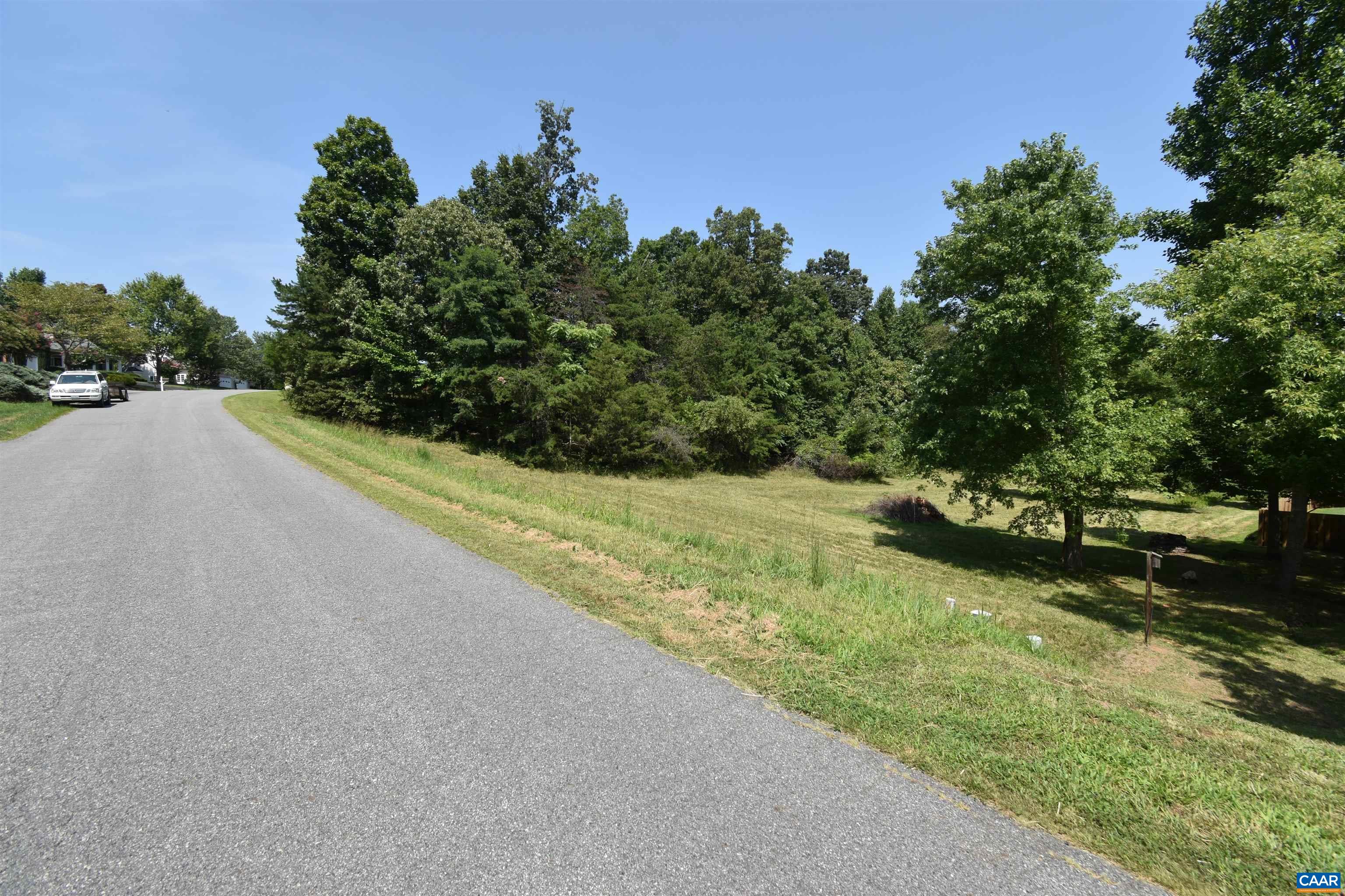 38 LYON LN Unit: 38