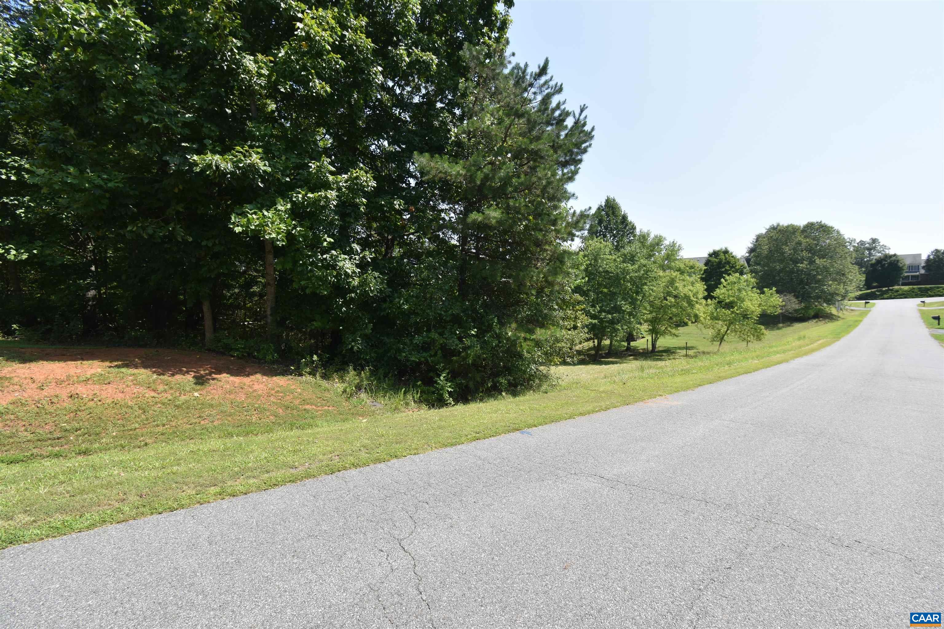38 LYON LN Unit: 38