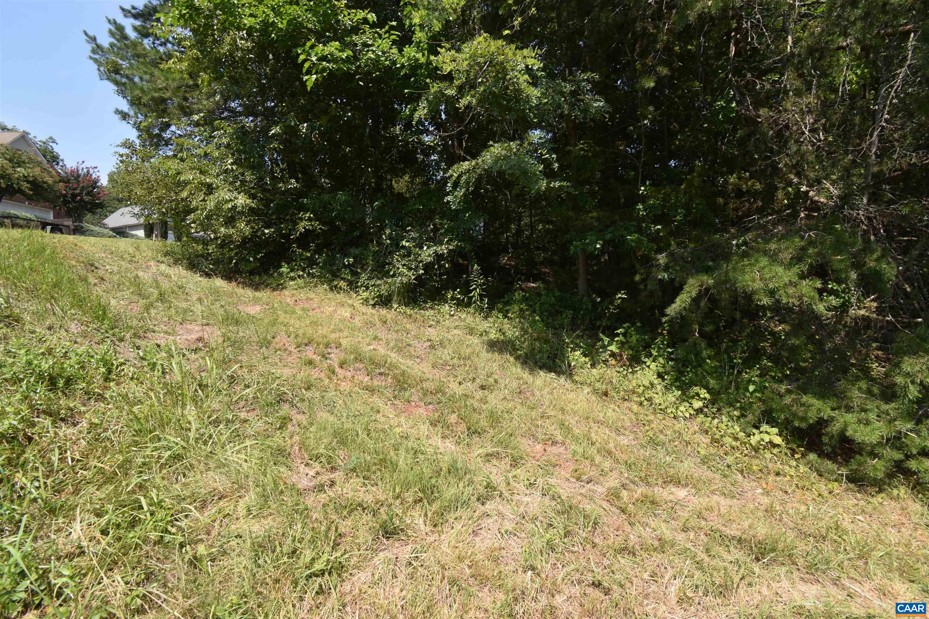 38 LYON LN Unit: 38