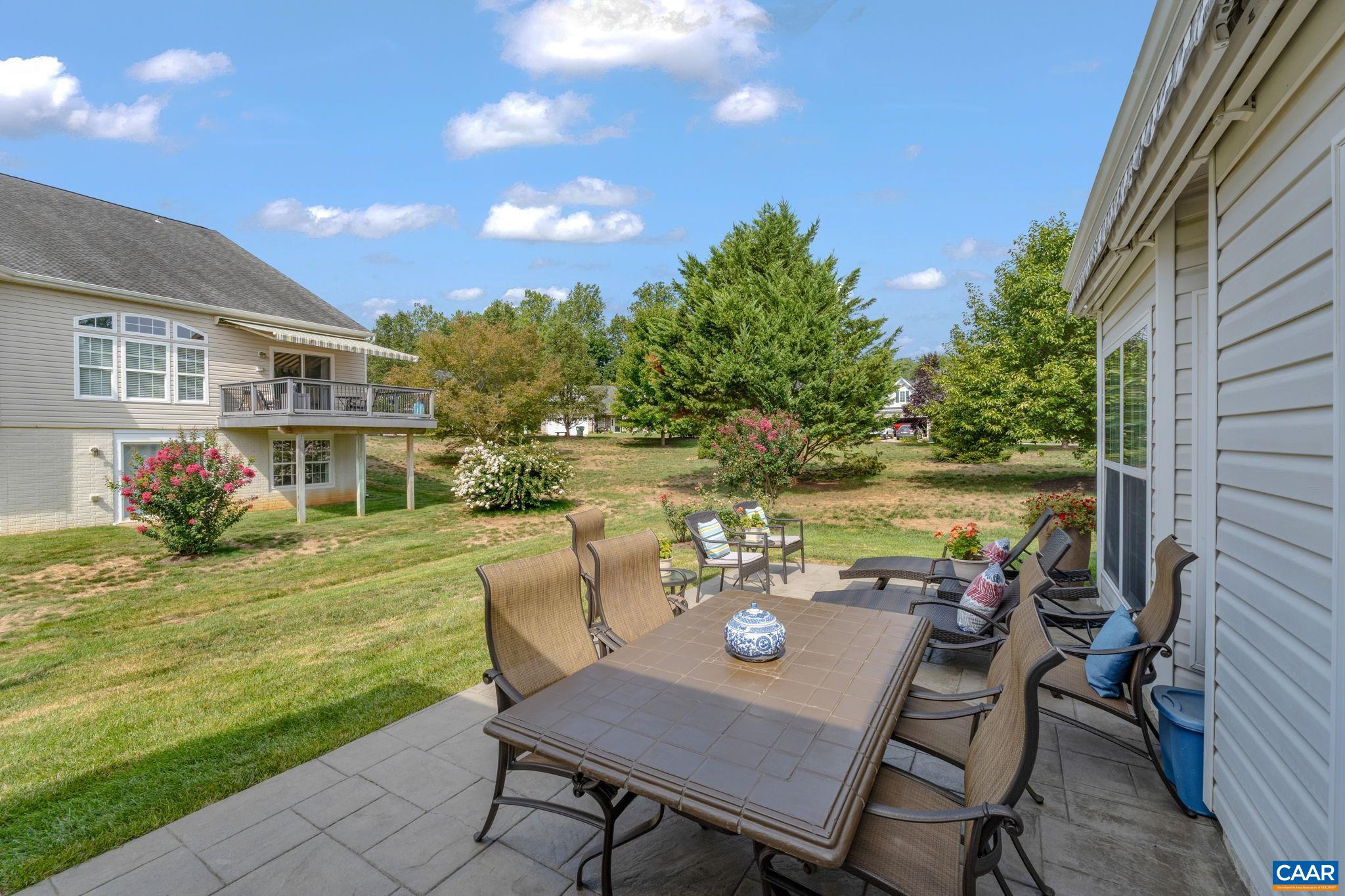 222 JOHN RUCKER DR