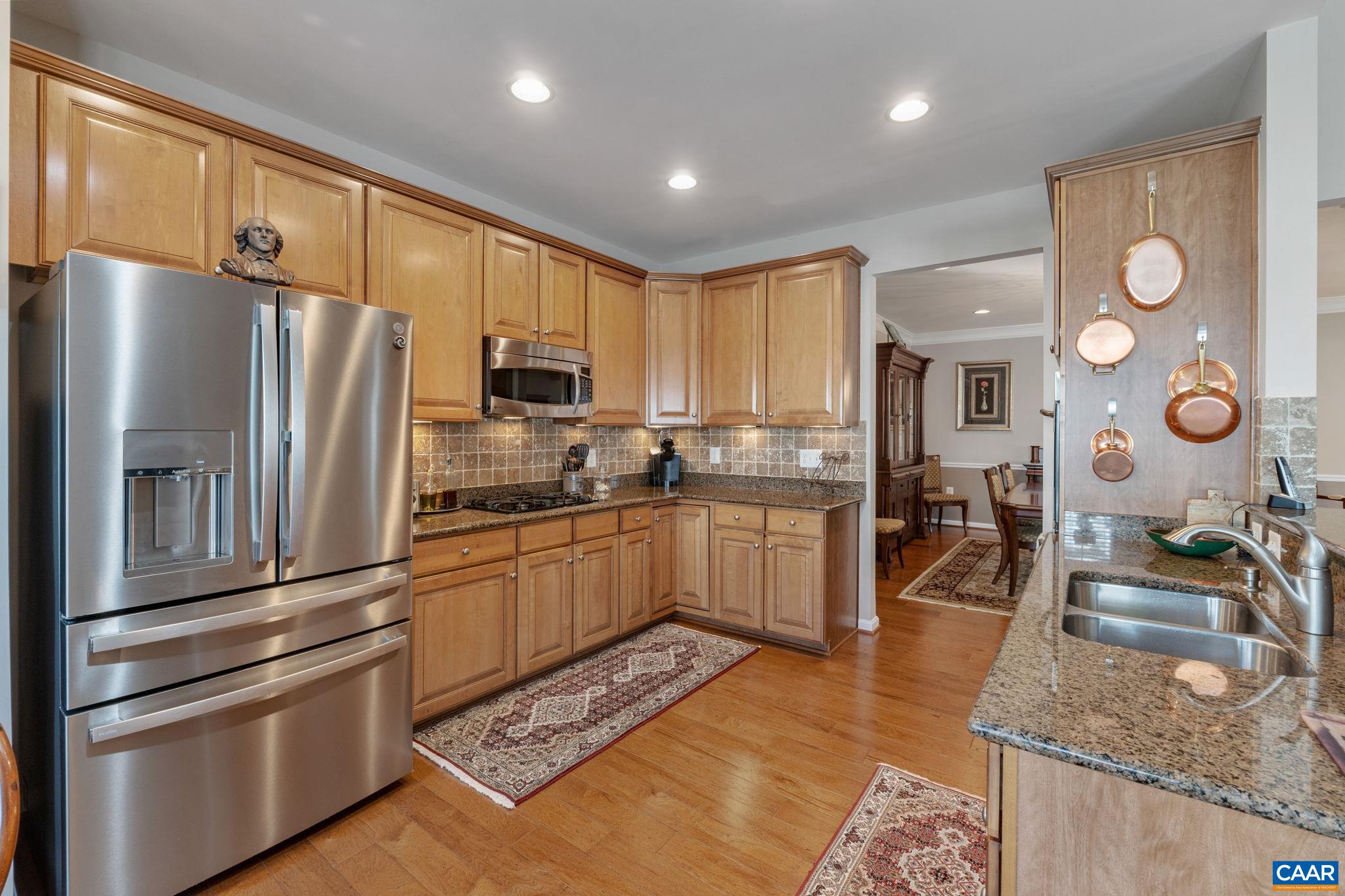 222 JOHN RUCKER DR
