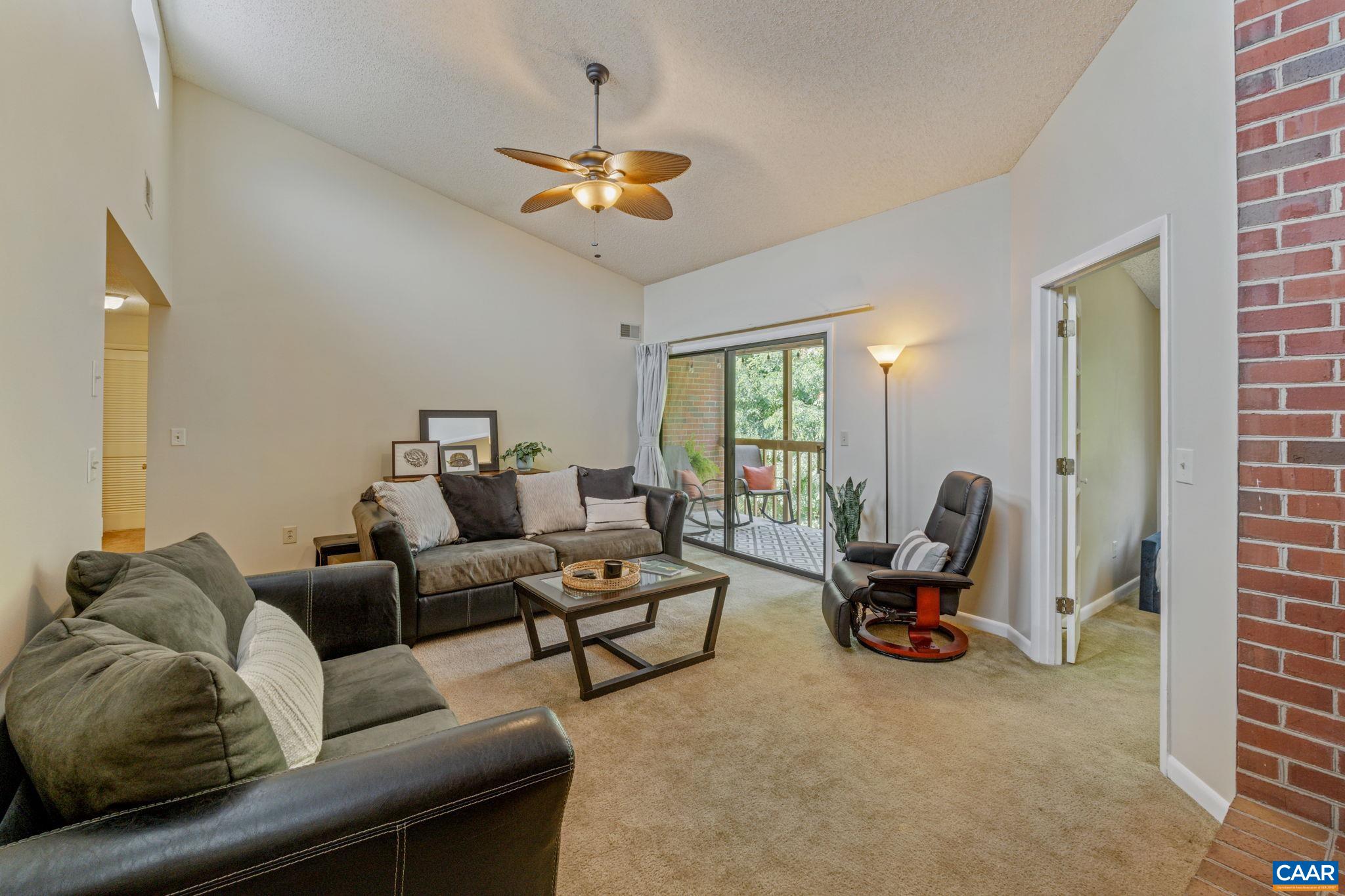 140 GREEN TURTLE LN Unit: 10